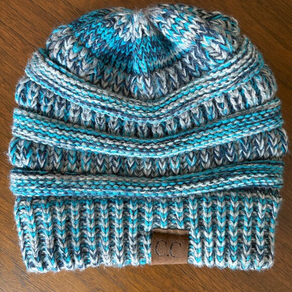 C.C Accessories - C.C Outdoor Cozy Ribbed Cable Knit Toque/Beanie/Hat Blue + Grey Size OS NWOT